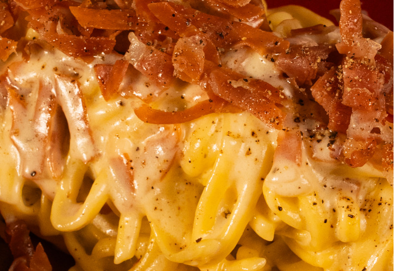 Tagliolini con guanciale - King's