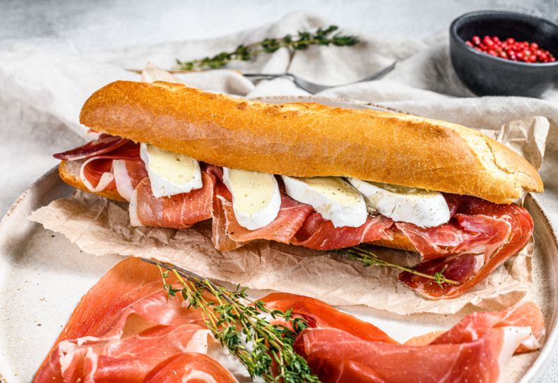 Panino prosciutto crudo e camembert - King's