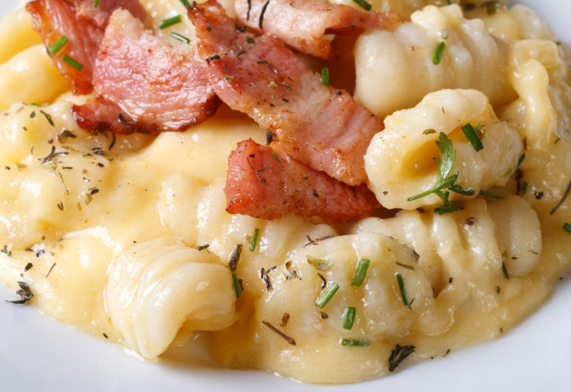 Pasta patate e guanciale - King's