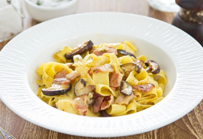 Pasta funghi e speck - King's