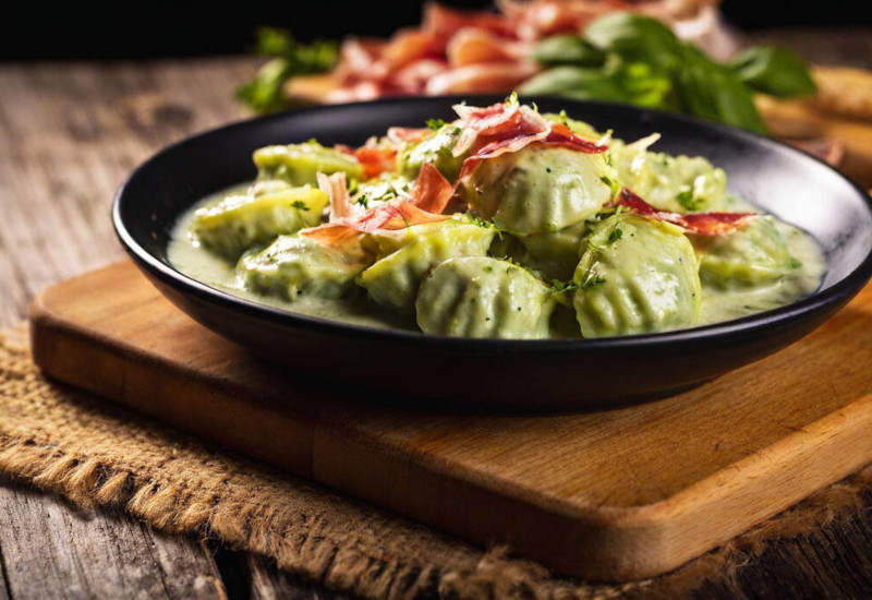 Gnocchetti verdi con speck - King's